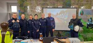 Policjanci na Tragach Pracy Służb Mundurowych