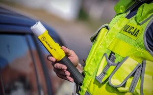 badanie stanu trzeźwości kierującego przez policjanta