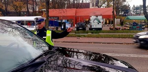 Policjanci w trakcie trwania działań "Wszystkich Świętych” w powiecie kętrzyńskim