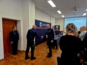 Odprawa roczna podsumowująca pracę kętrzyńskich policjantów w 2025 roku